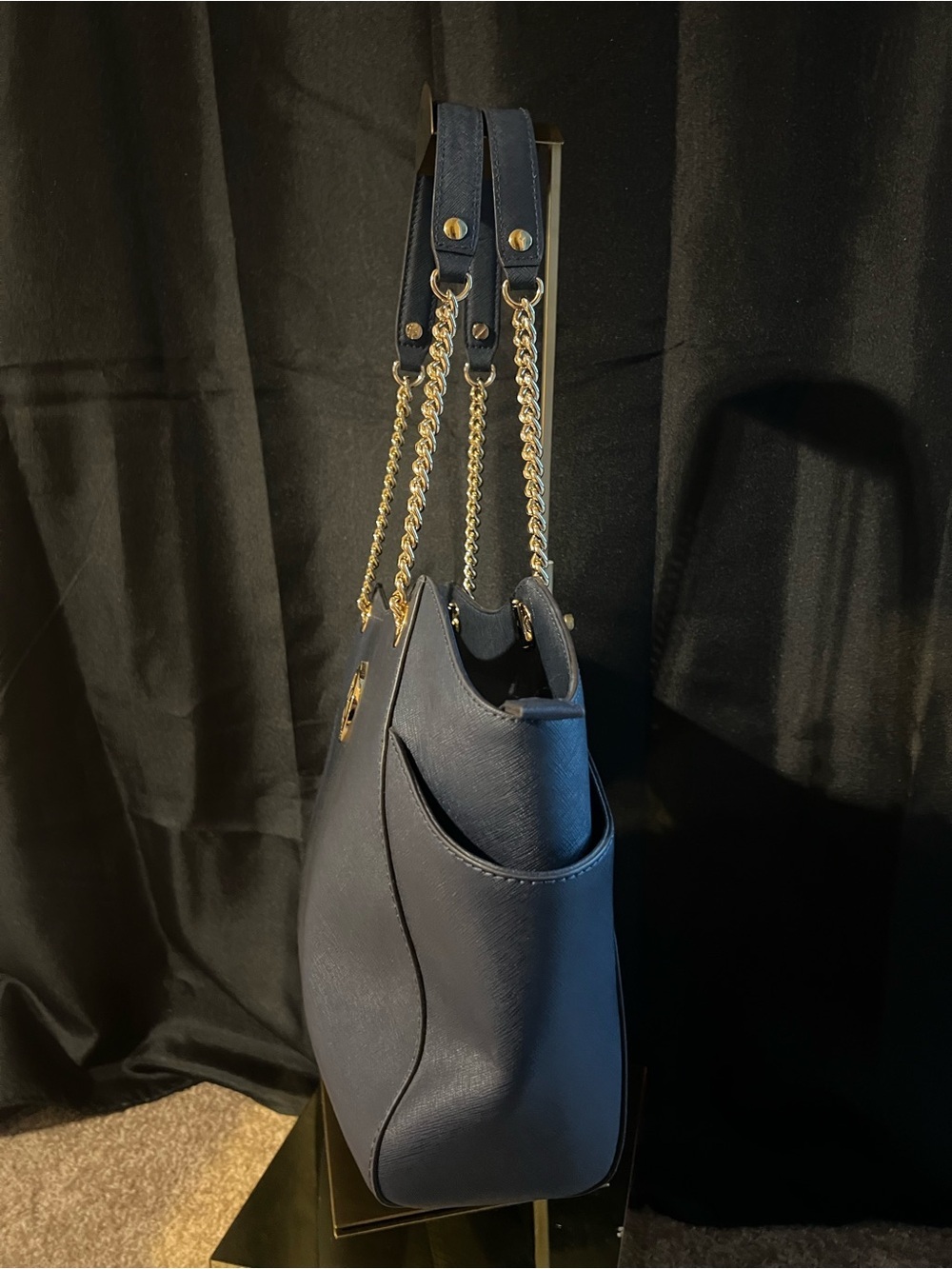 Michael Kors Navy Saffiano Leather Shoulder Tote with Gold Hardware - Picture 4 of 16